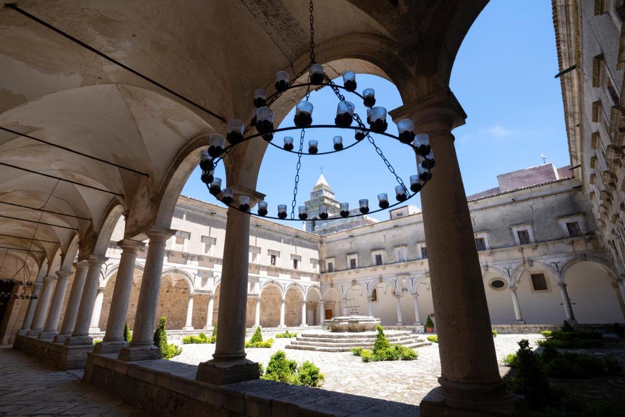 Abbazia Santa Maria Del Bosco Guest House Contessa Entellina Ngoại thất bức ảnh